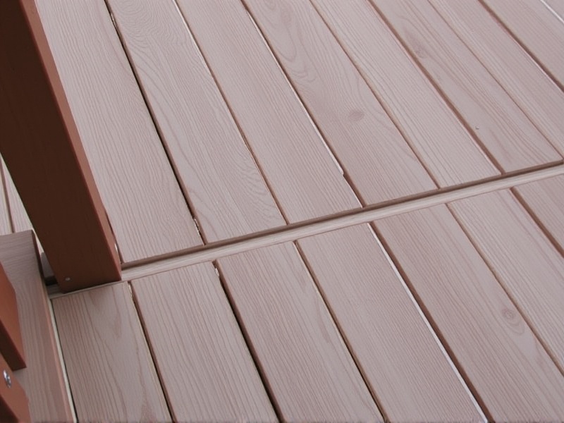 composite decking spacing between boards